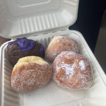 Kauai Bakery - Bakeries Near Me - Lihue, Hawaii