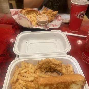 Raising Cane's Chicken Fingers - Chicken Shop Near Me - Boston, Massachusetts Raising Cane's Chicken Fingers - Chicken Shop Near Me - Boston, Massachusetts