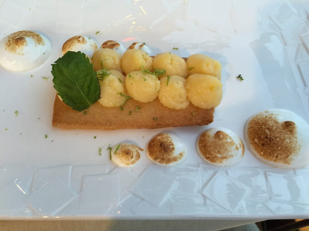 LA TERRASSE Updated June 2024 14 Photos Rue République, Goult, Vaucluse, France