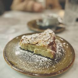 Matador - Almond cake