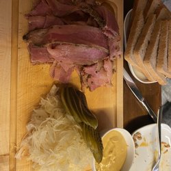 Beef Bar - Pastrami is amazing!
