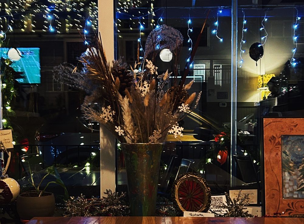 Harvest Bar + Kitchen