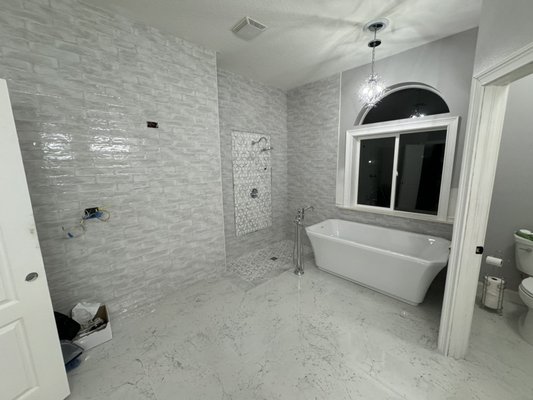 Full Master Bathroom Renovation - Full remodeling of master bathroom, of 200 SqFt, custom picked designed by the owner. Completion time frame 15 days. Full Master Bathroom Renovation - Full remodeling of master bathroom, of 200 SqFt, custom picked designed by the owner. Completion time frame 15 days.
