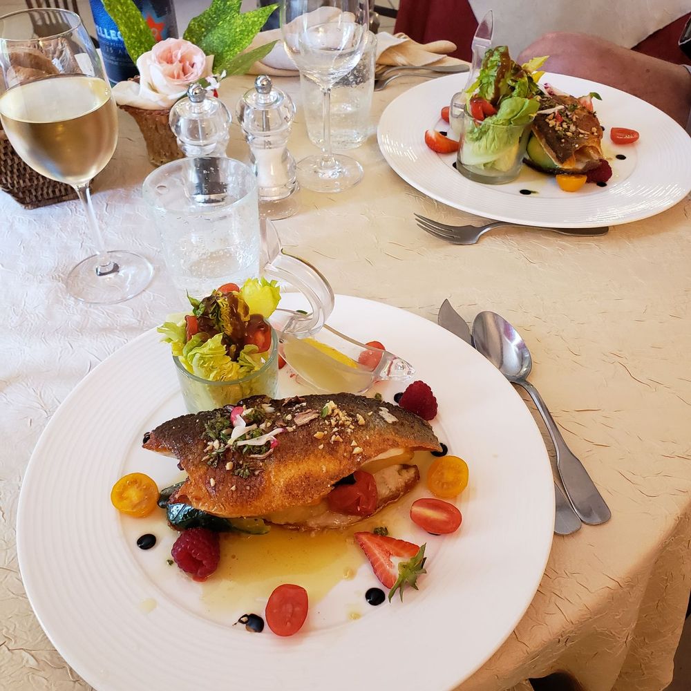 La Cour d'Eymet - The best Crispy Daurade Royal ever! - Restaurants Near Me - Eymet, 24 La Cour d'Eymet - The best Crispy Daurade Royal ever! - Restaurants Near Me - Eymet, 24