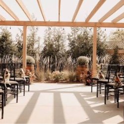 Boone County Distilling Co & Event Center - Outdoor wedding venue