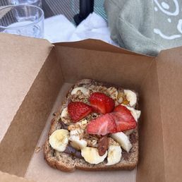 Banana and nuts toast Banana and nuts toast
