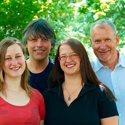 Sebastian Haaß - Das Team mit (v.r.n.l.) Manfred Haaß, Beate Ziegenbein, Sebastian Haaß und Isabell Neumann