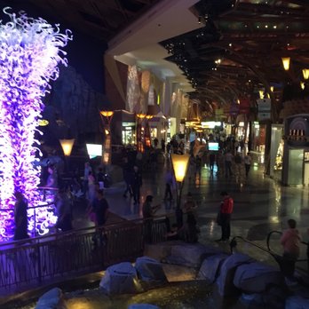 Mohegan Sun - Hotels Near Me - Uncasville, Connecticut Mohegan Sun - Hotels Near Me - Uncasville, Connecticut