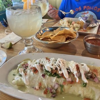Plaza Azteca - Chicken spinach burrito - New Mexican Cuisine Near Me - Altoona, Pennsylvania Plaza Azteca - Chicken spinach burrito - New Mexican Cuisine Near Me - Altoona, Pennsylvania