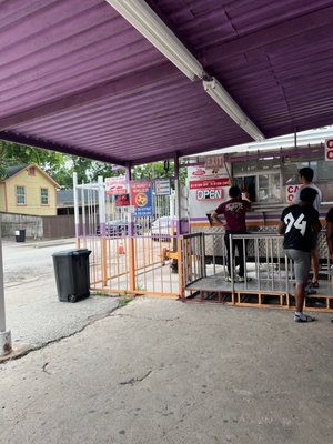 El Taconazo (Food Truck) by null