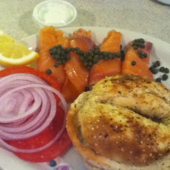 Mueller's General Store & Kitchen - Lox Platter w/Everything Bagel - New American Near Me - Easton, Pennsylvania Mueller's General Store & Kitchen - Lox Platter w/Everything Bagel - New American Near Me - Easton, Pennsylvania