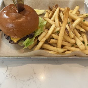Twohey’s Restaurant - All American Burger - New American Near Me - South Pasadena, California
