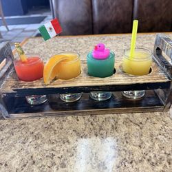 Los Hermanos Mexican Grill