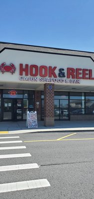 Hook & Reel Cajun Seafood & Bar by null