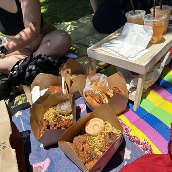 Southside Station - Combo Fried Chicken Sandwich, Combo Wings, Combo Fried Chicken Sliders, Combo Thighs, Lychee iced tea - Sandwiches Near Me - Berkeley, California Southside Station - Combo Fried Chicken Sandwich, Combo Wings, Combo Fried Chicken Sliders, Combo Thighs, Lychee iced tea - Sandwiches Near Me - Berkeley, California