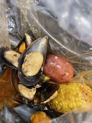 OHot Cajun Seafood by null