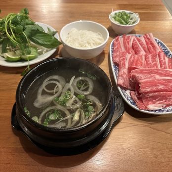 Lequy - Beautiful presentation! Wagyu beef pho! Excellent! - Vietnamese Near Me - Palo Alto, California Lequy - Beautiful presentation! Wagyu beef pho! Excellent! - Vietnamese Near Me - Palo Alto, California