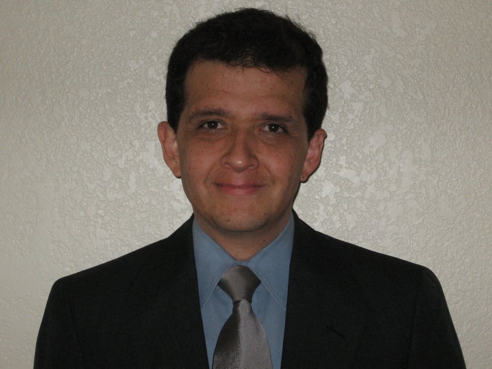 Law Office of Hugo Castro - immigration attorney in Rockville, MD