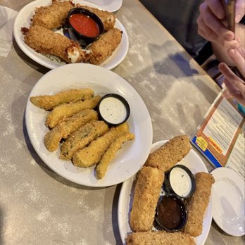 Pluckers Wing Bar - Shepherd - Chicken Wings Near Me - Houston, Texas Pluckers Wing Bar - Shepherd - Chicken Wings Near Me - Houston, Texas