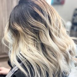 Roya Mazloom Salon - Balyage &haircut