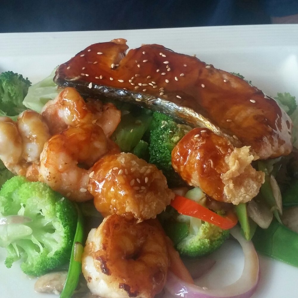 Junko Sushi - Salmon with shrimp and scallops - Japanese Near Me - Astoria, New York Junko Sushi - Salmon with shrimp and scallops - Japanese Near Me - Astoria, New York