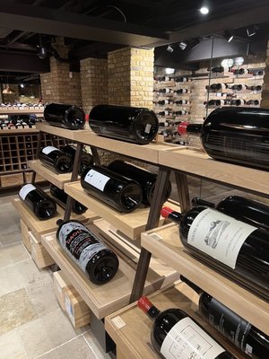 Hedonism Wines by null
