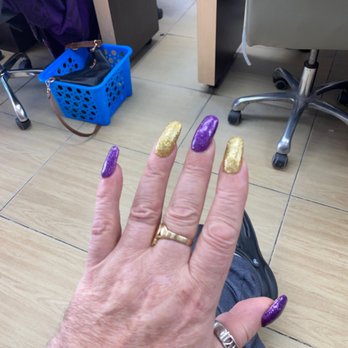 1. Z & Z Nail Salon