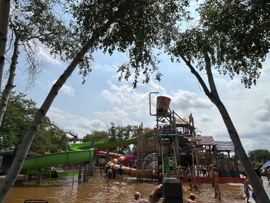 Hurricane Harbor Rockford by null