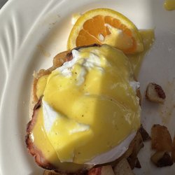 Captain's Table - 7/6/23, Eggs Benedict