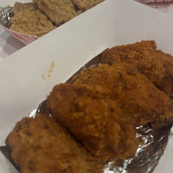 Bag O Crab - Lemon and Cajun chicken wings - Seafood Near Me - Bakersfield, California