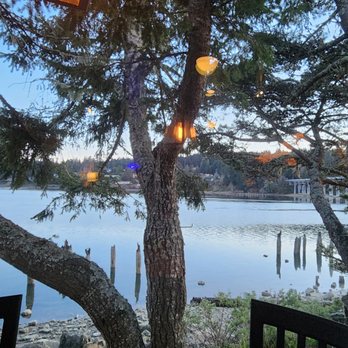 Waterfront Depot Restaurant - Seafood Near Me - Florence, Oregon
