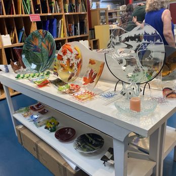 The Glass Palette - Inside the glass palette studio - Paint & Sip Near Me - Charlottesville, Virginia The Glass Palette - Inside the glass palette studio - Paint & Sip Near Me - Charlottesville, Virginia