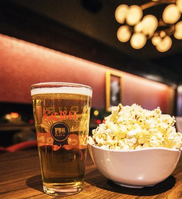 Red Lion Lounge by null