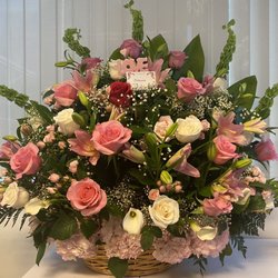 Rosa & Rosas - Gorgeous Birthday Arrangement