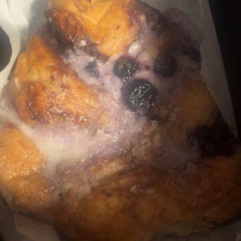 The Market Bakery - Blueberry cinnamon roll - Next day - Air fry reheat 350° 3-5 mins perfection - Bakeries Near Me - Raleigh, North Carolina