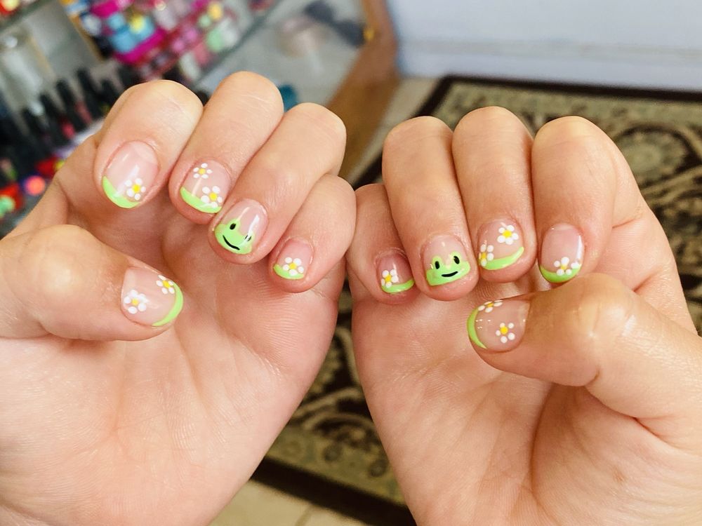 FINGER PAINT Updated August 2024 174 Photos & 109 Reviews 4220