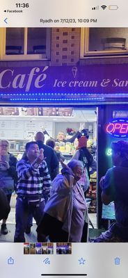 Mellis Cafe by null