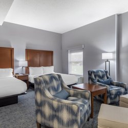 Comfort Suites near Birkdale Village- Huntersville - Need more room?  Stay in one of our double Queen Suites!