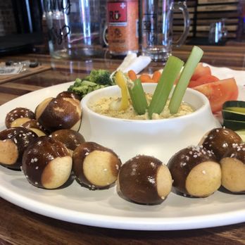 Rüeggenbach Brewing - Hummus plate. The pretzel bites with brown sugar are vegan and are fabulous! - Breweries Near Me - Marshall, Texas