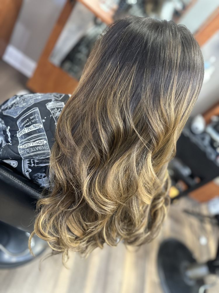 ALEXISMAESTUDIO Updated August 2024 14 Photos 109 W Main St, East