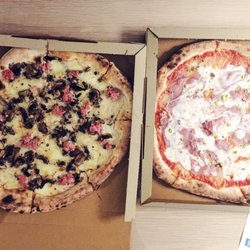 Pizzeria Da Gallo - Nr 11 til venstre og nr 10 til højre :) 100kr/stk