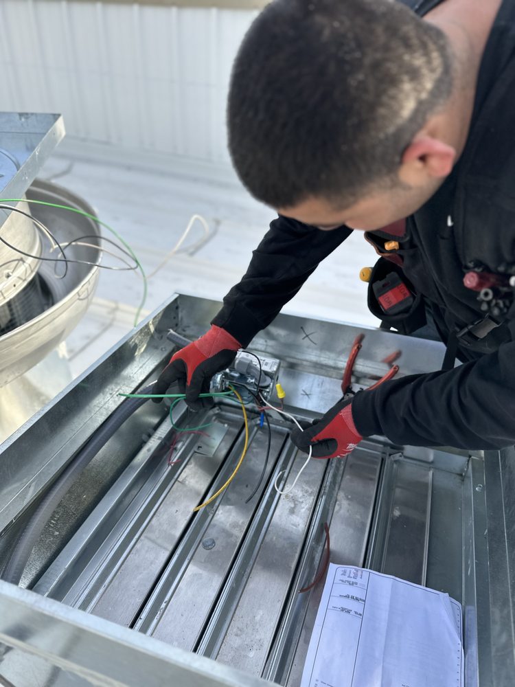 Slide of Flash Electrical Services