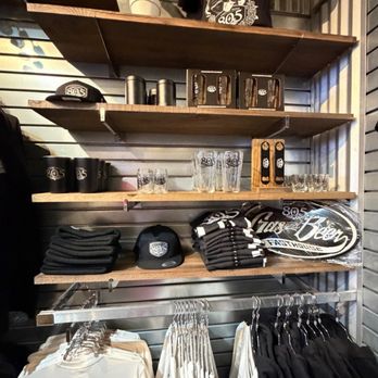 Firestone Walker Brewing- Buellton - Merch! - Brewpubs Near Me - Buellton, California