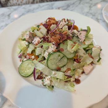 Met Her At A Bar - Caesar salad - Cafes Near Me - Los Angeles, California