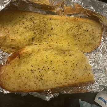 Twisted Tomato Pizzeria - Toasted Garlic Bread (2 pc) - Pizza Near Me - Stow, Ohio