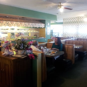Global Cuisine - Cute comfortable interior - American Near Me - San Bernardino, California Global Cuisine - Cute comfortable interior - American Near Me - San Bernardino, California