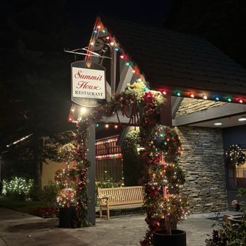Summit House - Signage - Steakhouses Near Me - Fullerton, California