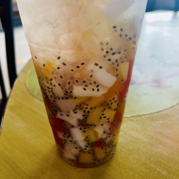 Bistro B - Fruit chia 482. Jello Dessert Drink w/Fruits and Milk - Vietnamese Near Me - Dallas, Texas