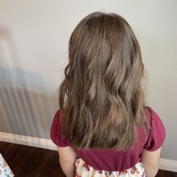 Cache Beauty Supplies - Here's a look of the completed cut and she was able to add some layers!