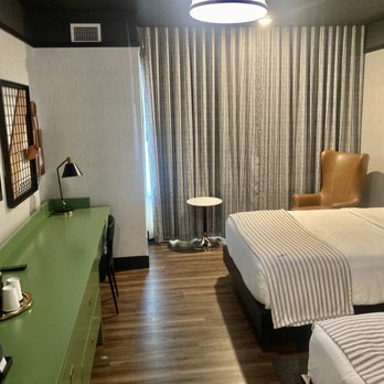 Origin Hotel Lexington - Double queen room - Hotels Near Me - Lexington, Kentucky